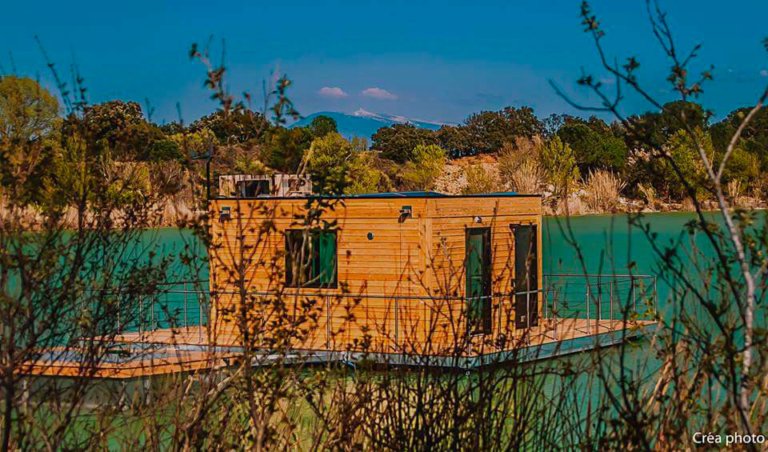 cabane flottante Provence