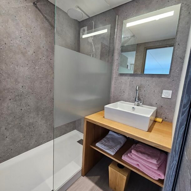 salle de bain lodge flottant