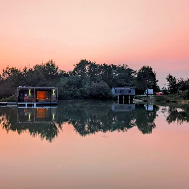 lodge flottant dordogne