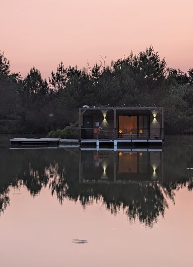 lodge flottant dordogne